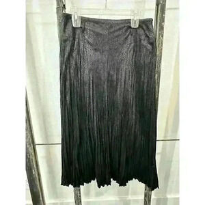 Tribal Brand women's Skirt, Sz 10, Black “snake print”